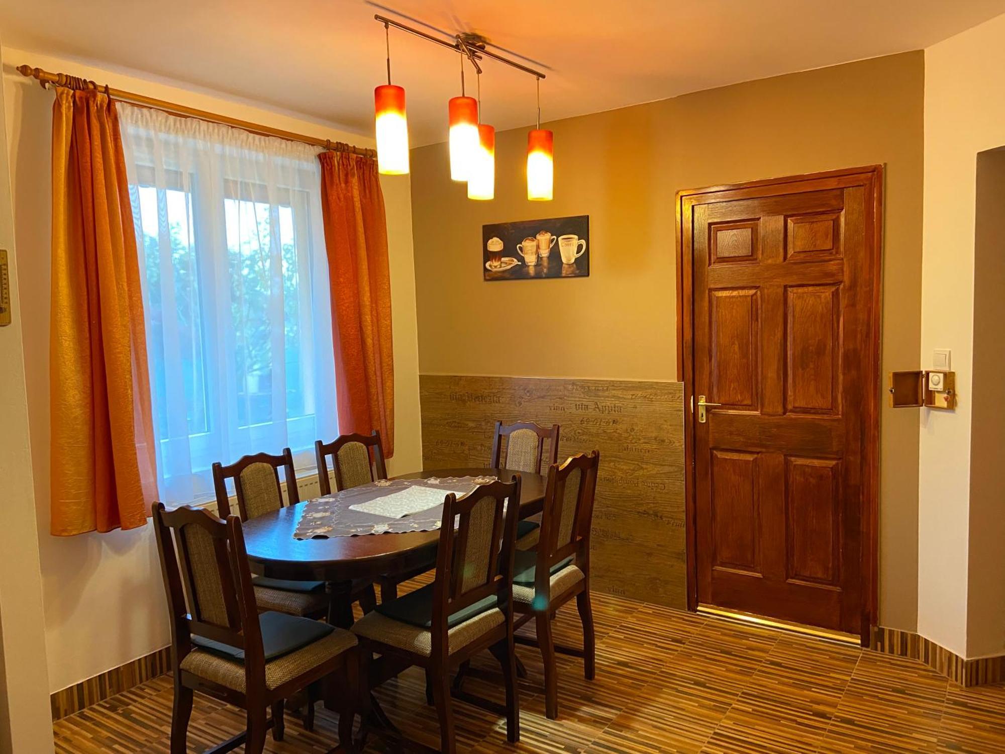 Vadrozsa Vendeghaz-Apartman Demjén Exteriör bild